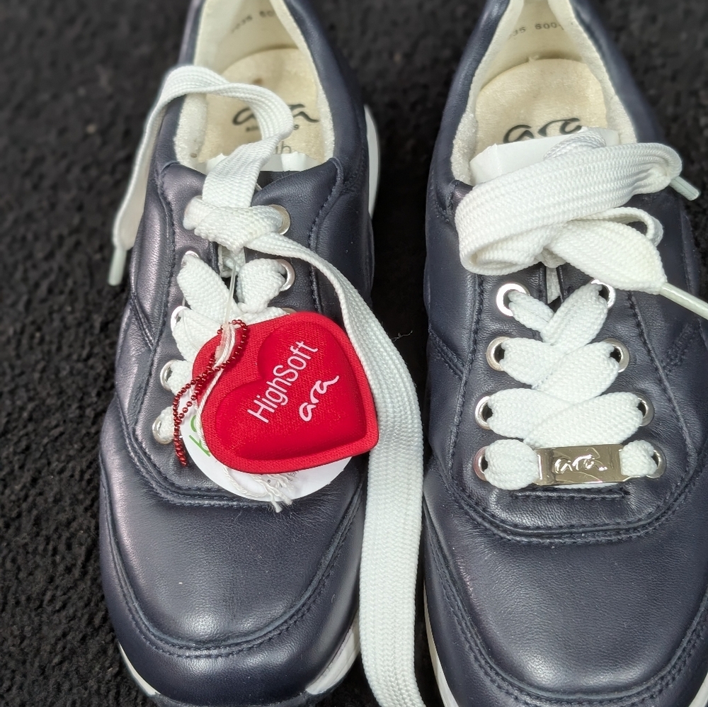 Ara Osaka Dark Blue/Navy Sneakers Kids/Girls/Women Size 3.5